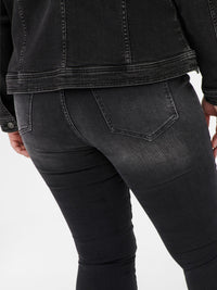 Forvaskede jeans med høj talje fra Carmakoma-Pluspige