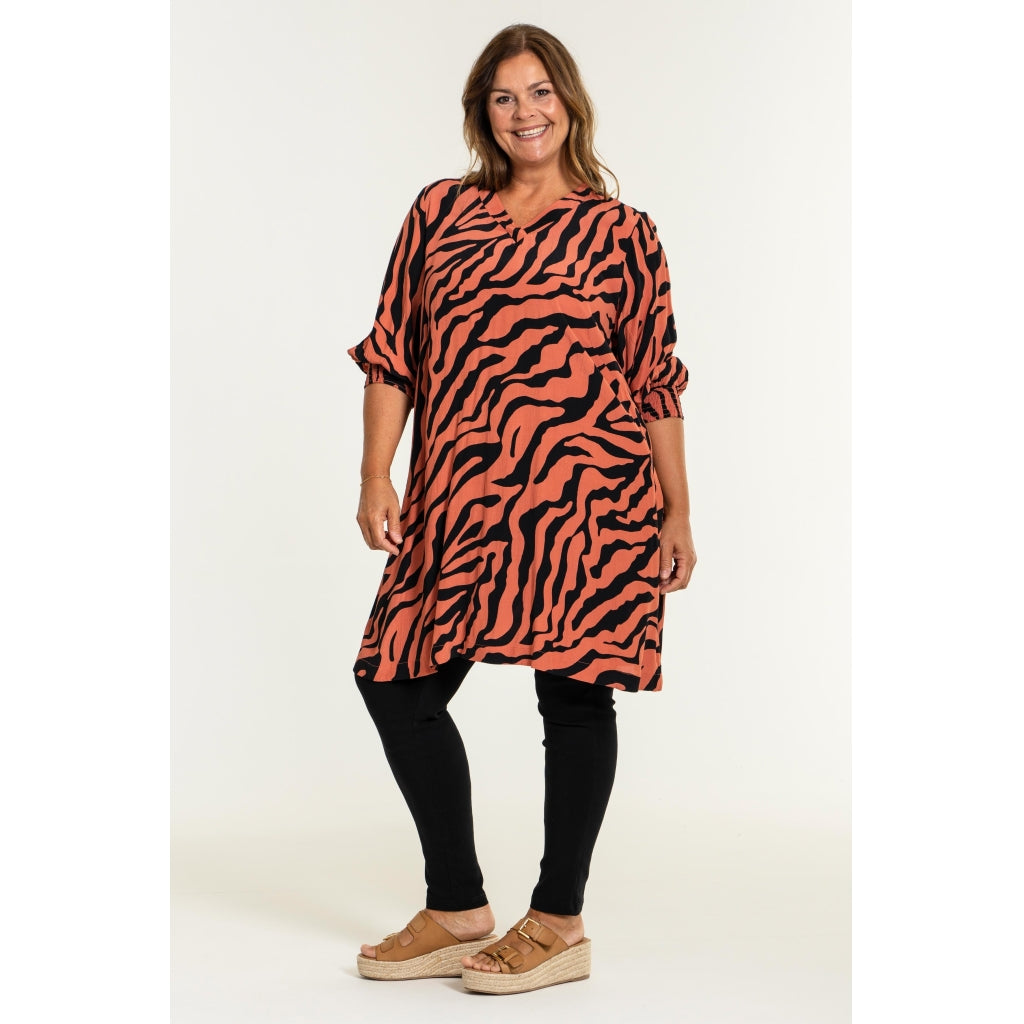 GoMeta Tunic