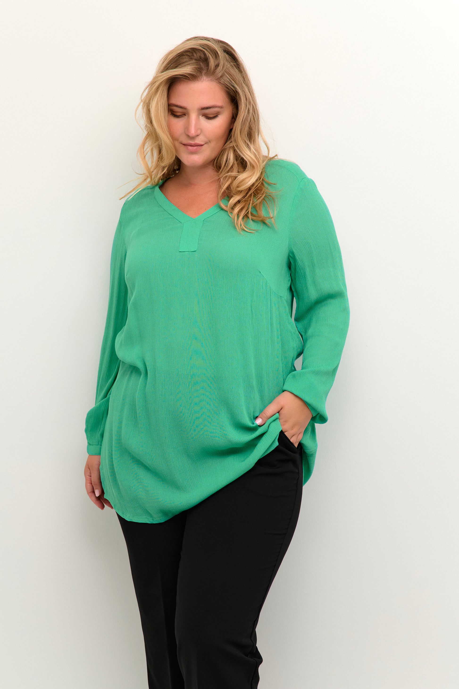 Tunic i crepe-viscose fra Kaffe Curve!