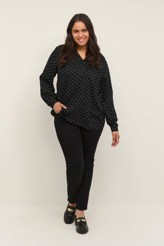 KCjoy - Bluse med Prikker