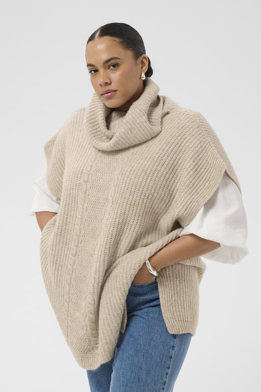 KCmala - Strik Poncho