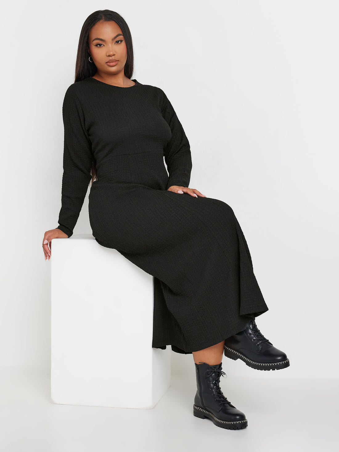 YoTEXTURED FLARED MAXI DRESS BLACK