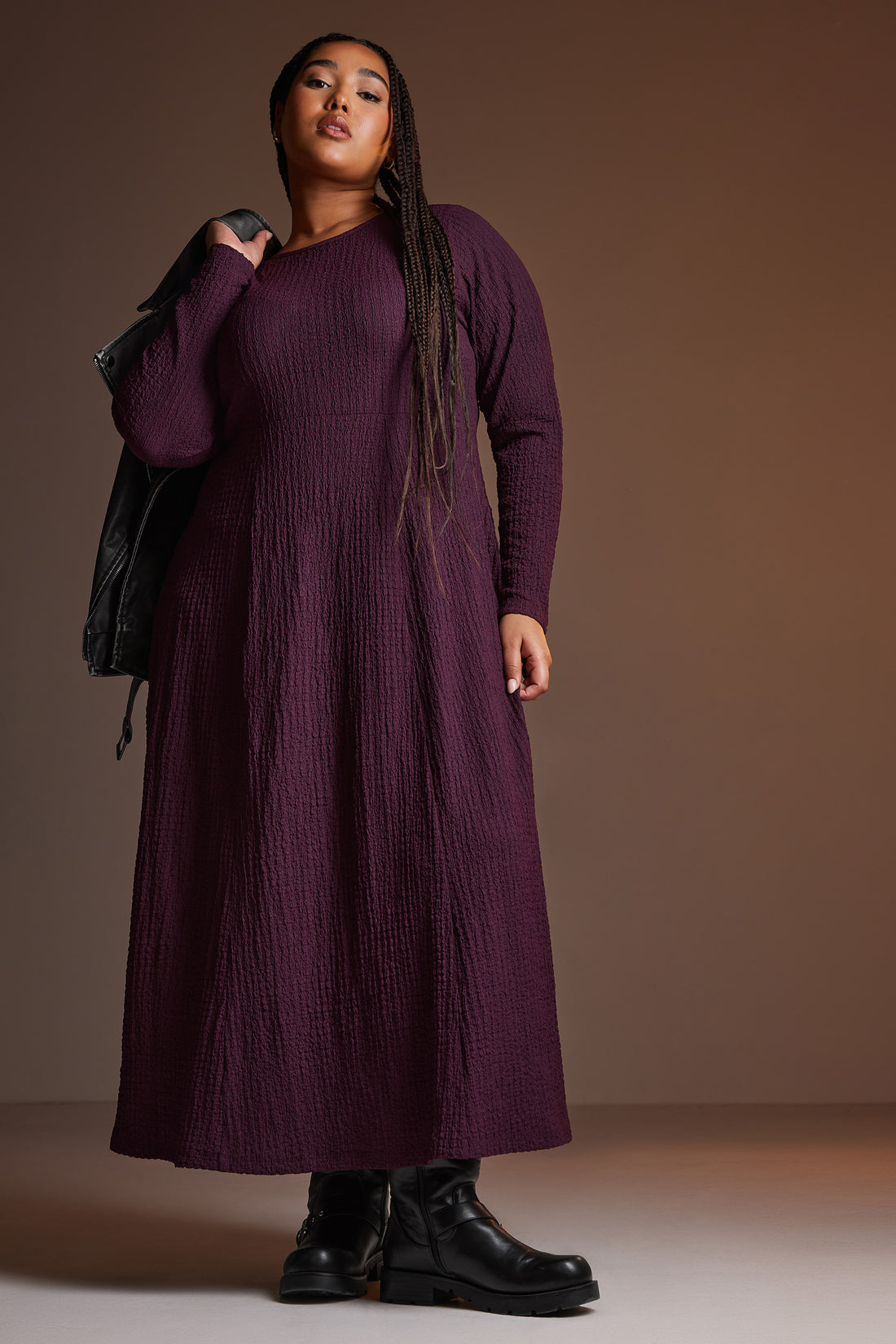 YoTEXTURED FLARED MAXI DRESS PLUM