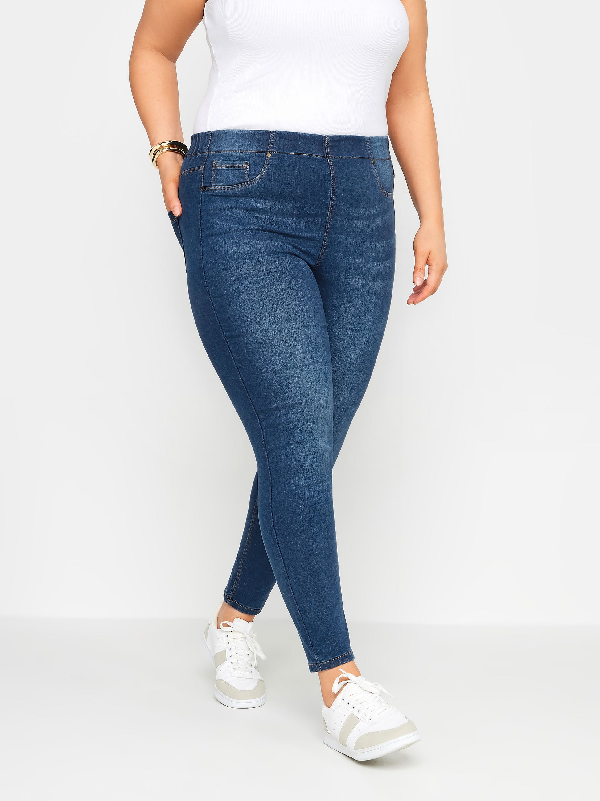 YoJENNY 28 JEGGING. MID BLUE