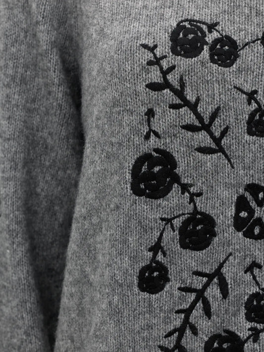 VMCJUTA - Strikbluse med Broderier