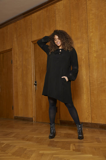 ZhEmry - Svart tunika