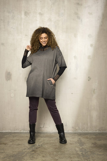 ZhSaee 1007 - Tunika m/pynt på skuldre