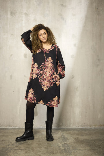 Zh-Sila 1052 - Kjole med lange ermer