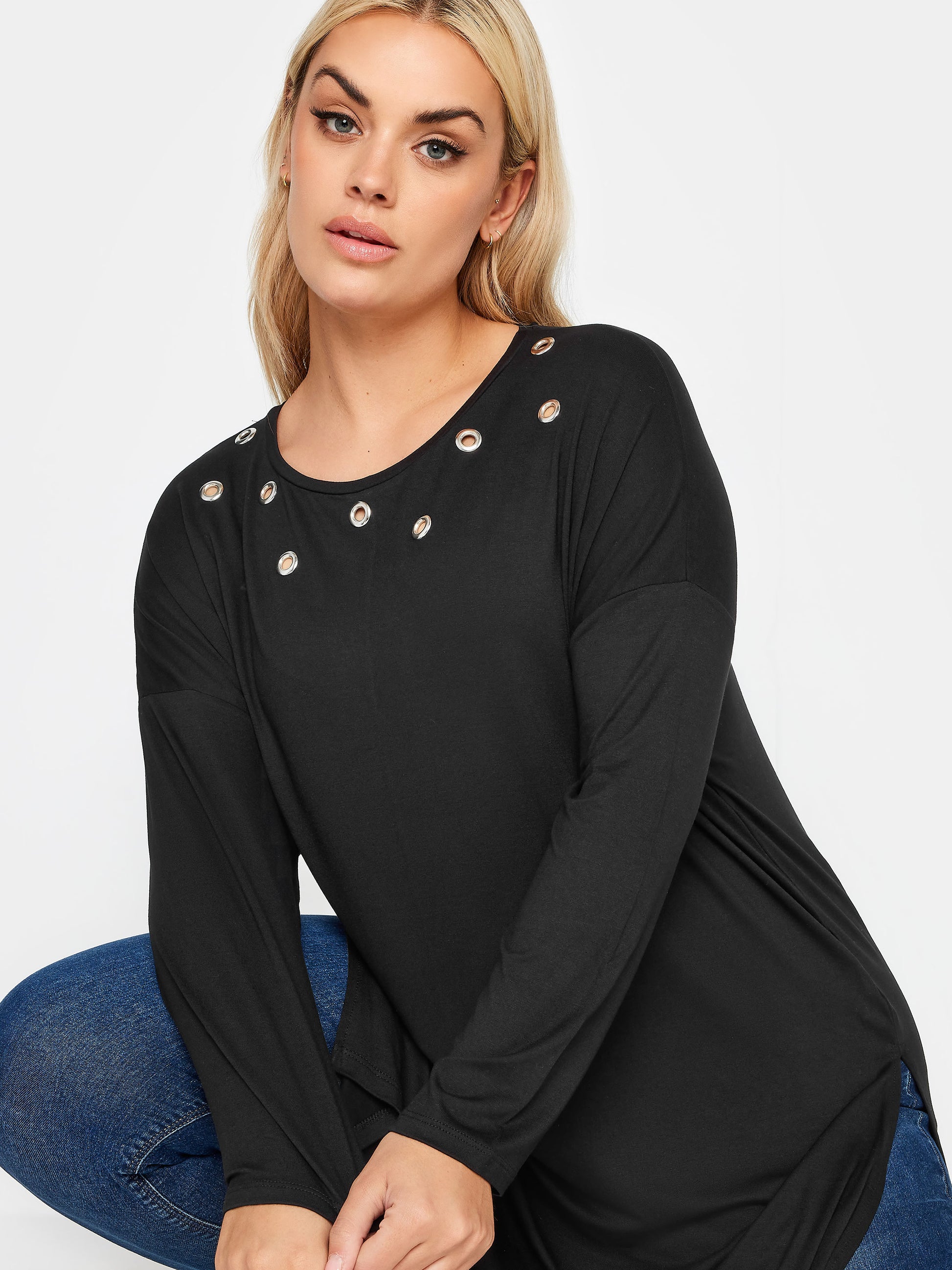 YoEYELET/STUD OVRSIZED LS T-SHIRT