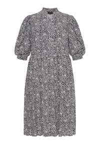 OXDress with 3/4 puff sleeves