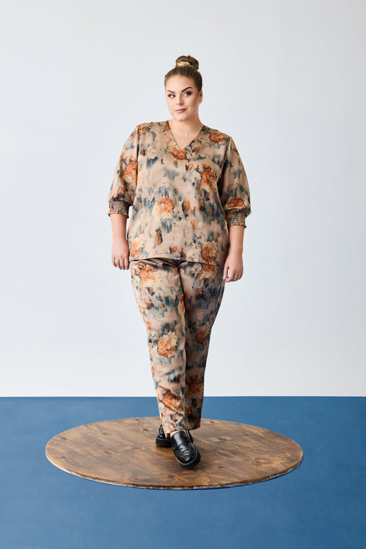 V-hals bluse – 63013 Smock 3/4 ermer