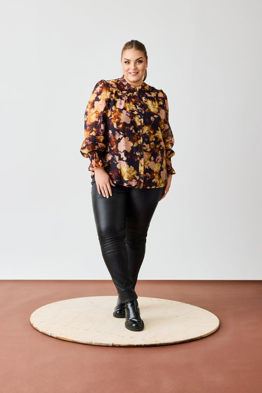 OX Shirt w China Collar and Smock Cuffs