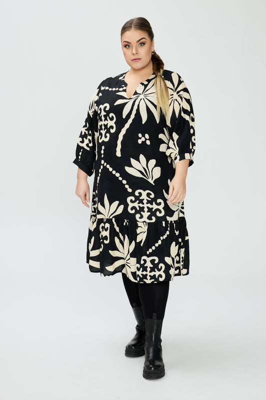 OxDress - Kjole med 3/4 ærmer