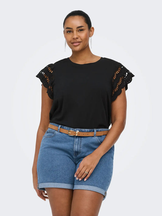 CarMacy -  Bluse med Blondeærmer