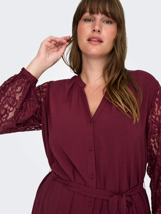 CarKammy - Kjole med Blondeærmer