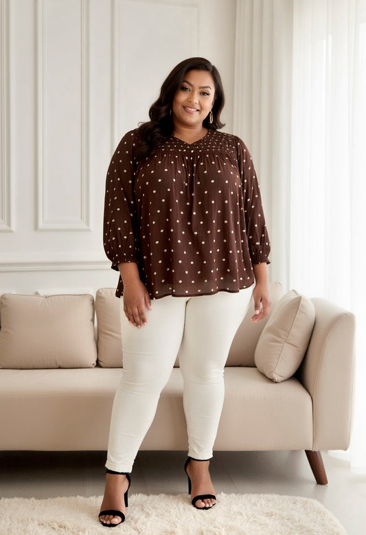 CpFIRELLA - Brun Bluse med Prikker

Oversat til norsk bokmål:

CpFIRELLA - Brun Bluse med Prikker