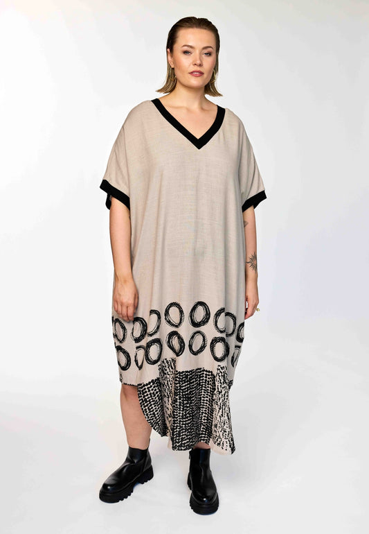 GoNia - Kjole med V-hals