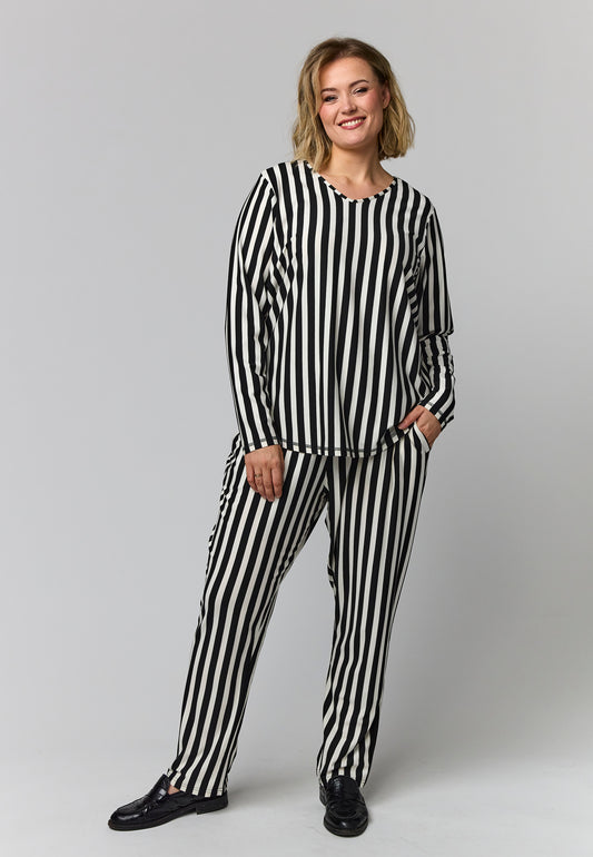 Gitte t-skjorte med lange ermer og striper