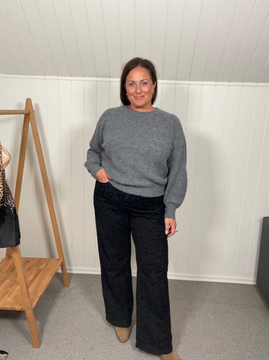 NmNola - Raglan Strikbluse