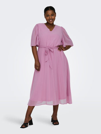 Barnlig pension Placeret Plus Size kjole - Køb over 200 forskellige kjoler online her
