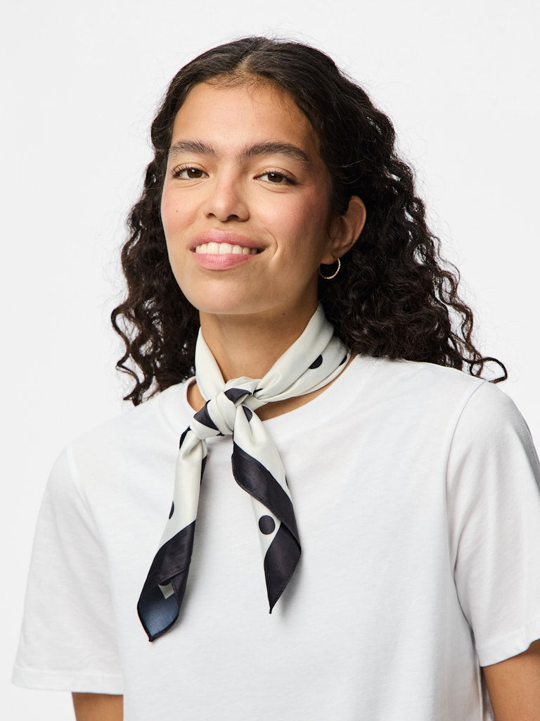 PcDonnie Square - Tørklæde med Prikker