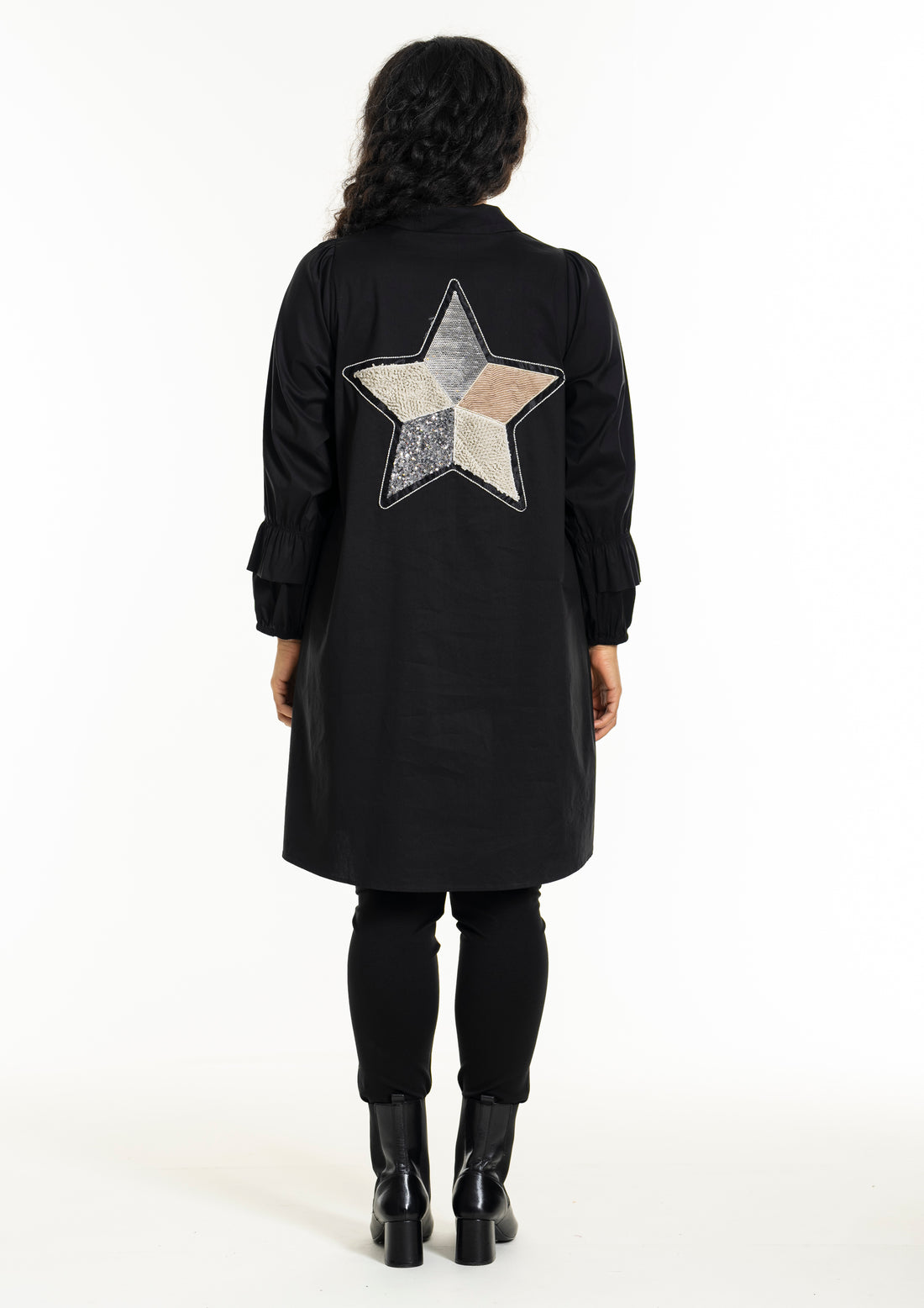 StGunette Shirtdress Star on the back