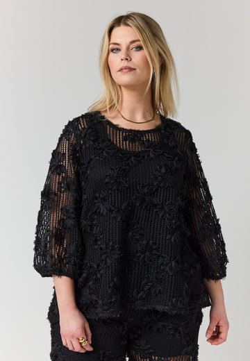 StNinette - Bluse med Påsyede Blomster