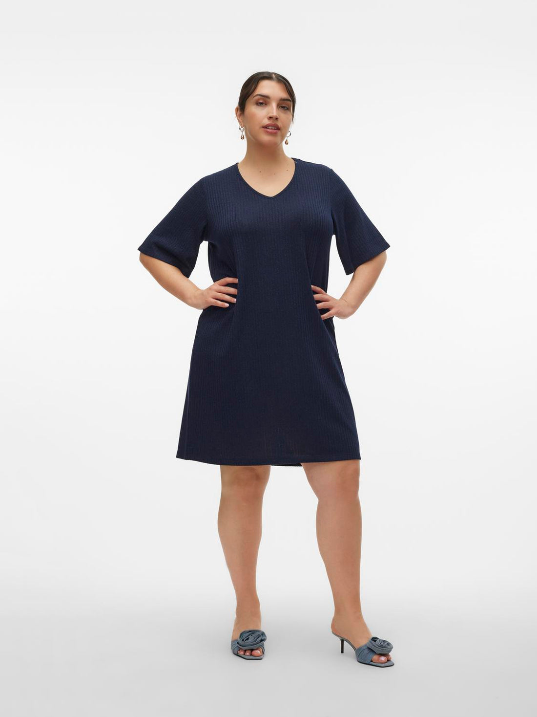 VMCSELINA 2/4 V-NECK DRESS CURVE