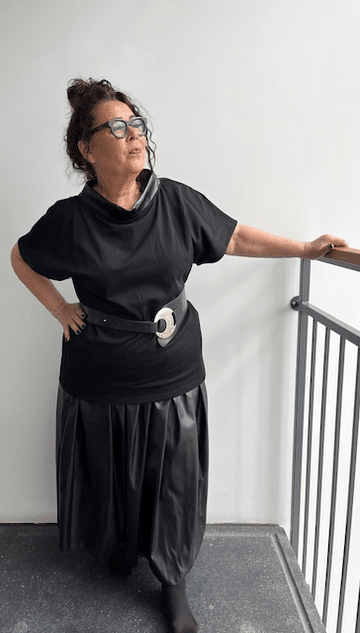 MINNIE LONG BLOUSE BLACK