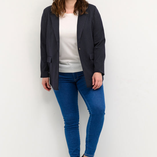 KcWinna Pinstripe Blazer-Pluspige