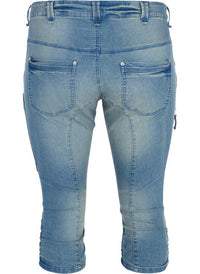 Capri jeans med fede detaljer fra Zizzi-Pluspige