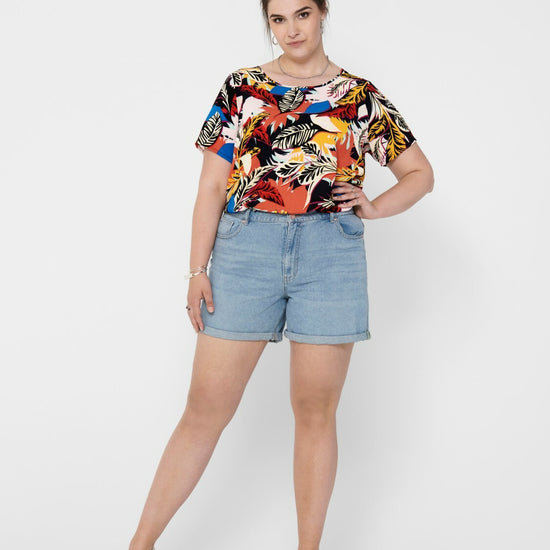 T-shirts i smarte prints fra Carmakoma!-Pluspige