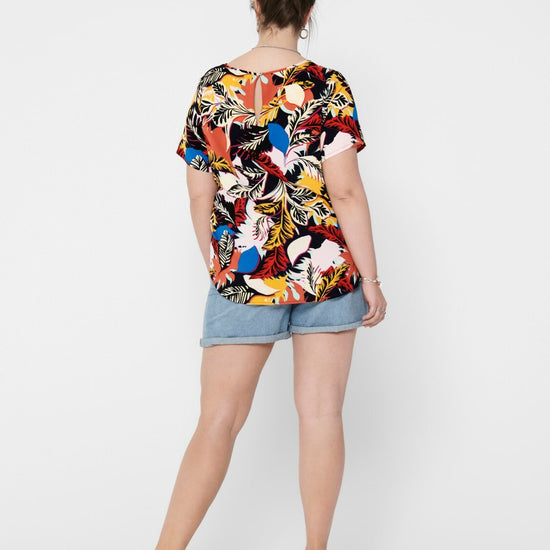 T-shirts i smarte prints fra Carmakoma!-Pluspige