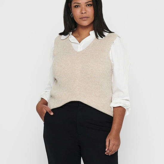 Strikket vest fra Carmakoma-Pluspige