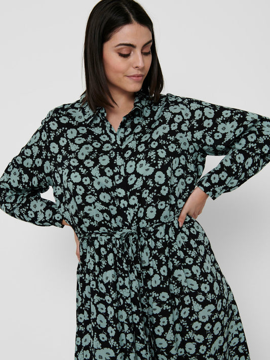 Smart skjortekjole fra Only Carmakoma-Pluspige