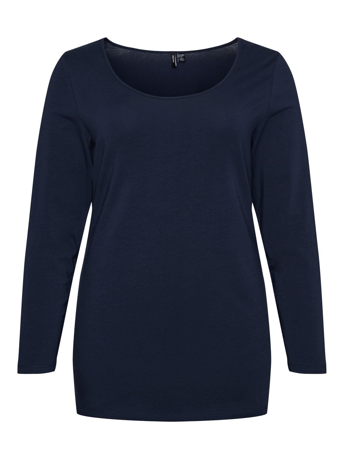 Skøn basis bluse fra Vero Moda Curve-Pluspige