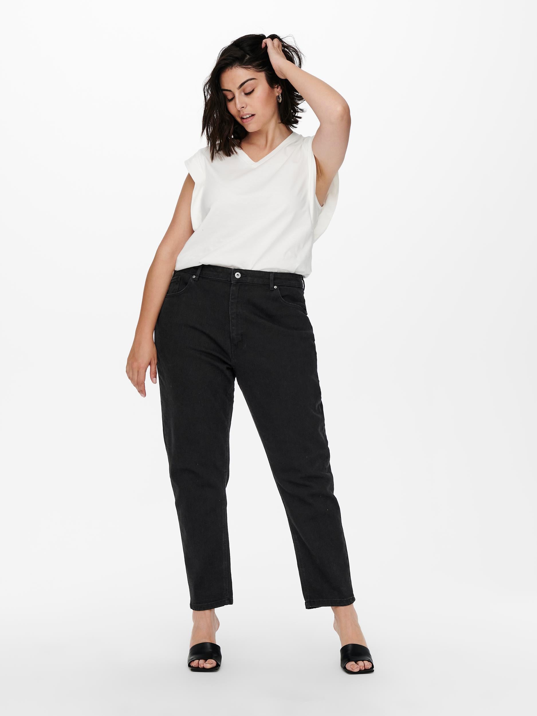 Sorte mom-jeans fra Carmakoma-Pluspige