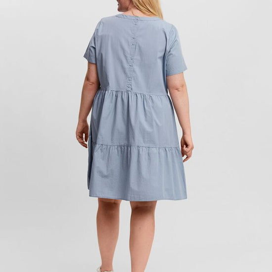 Sødeste kjole med peplum bund fra Vero Moda Curve-Pluspige