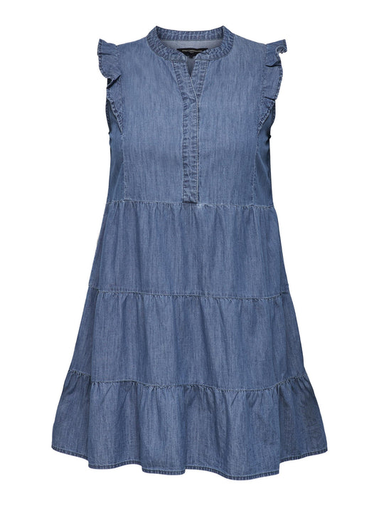 Denimkjole fra Carmakoma-Pluspige