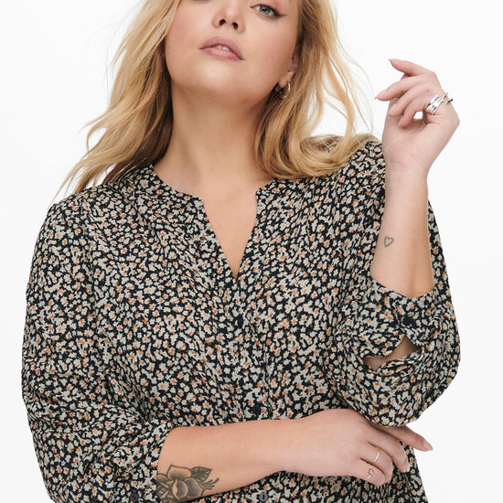 Skjorte med print fra Carmakoma-Pluspige