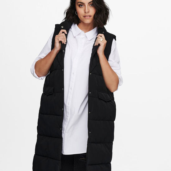 Smart quiltet vest fra Carmakoma-Pluspige