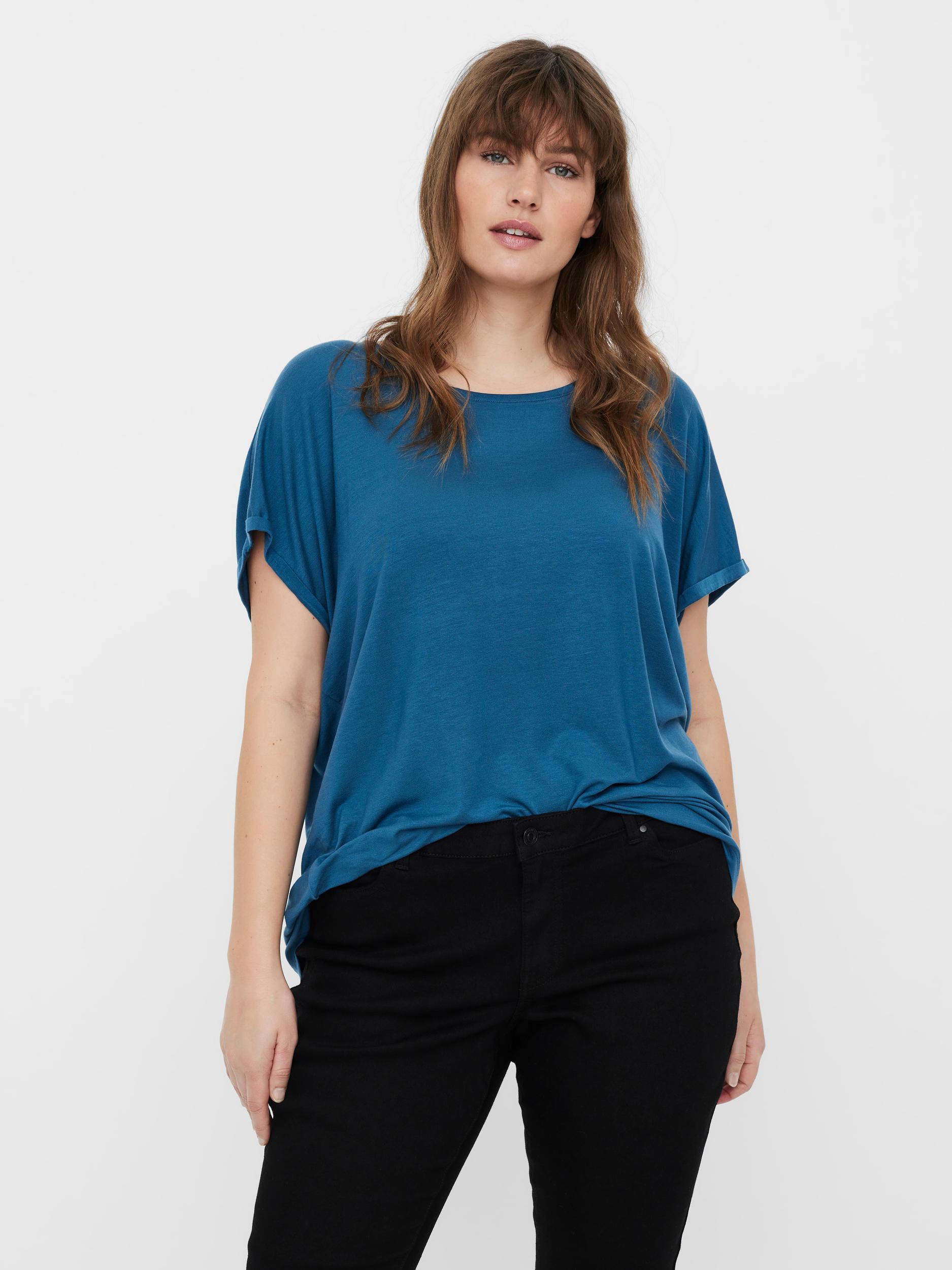 Fin t-shirt fra Vero Moda Curve-Pluspige