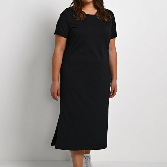 Caline Dress fra Kaffe Curve-Pluspige