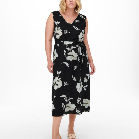 Carluxmille kjole fra Carmakoma-Pluspige